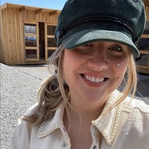 Meet your Posher, Victoria